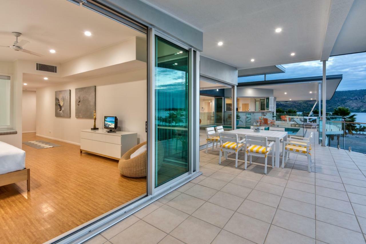 Pavillions Penthouse 25 - Luxury Waterfront Apartment With Private Roof Top Pool And Buggy Isla Hamilton Exterior foto